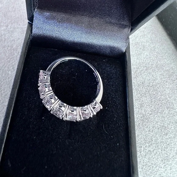 CZ fashion ring by Absolute - Picture 6 of 12